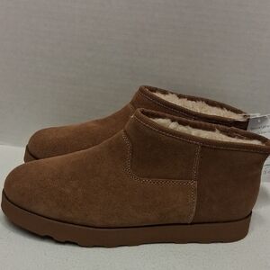 Time and Tru Womens Leather Suede Slip-On Ankle Boot - Chestnut Brown